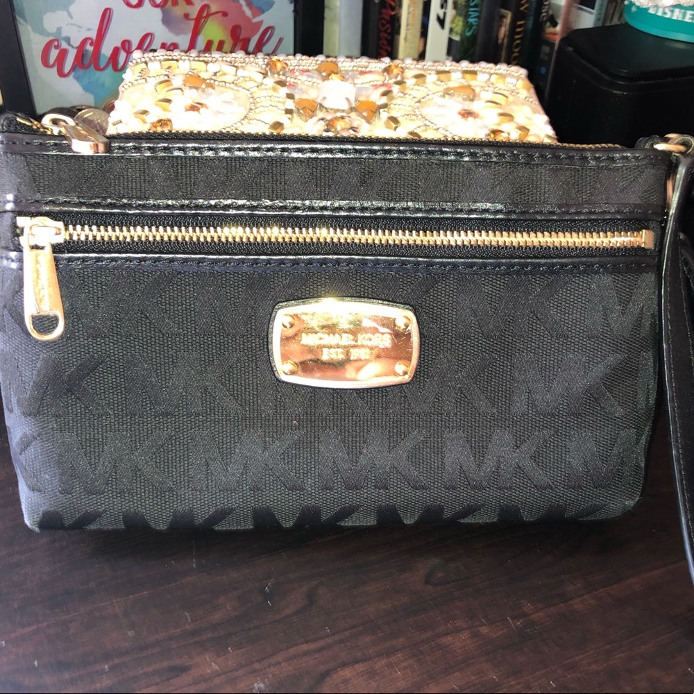 Michael Kors Wristlet